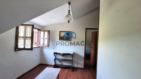 Moradia T6 para Venda em Resende