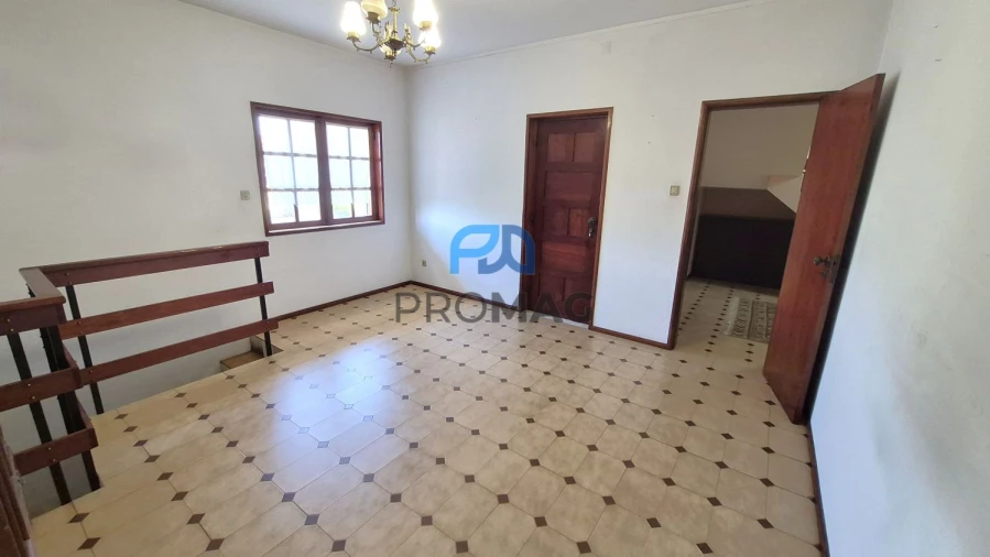 Moradia T6 para Venda em Resende Foto 36