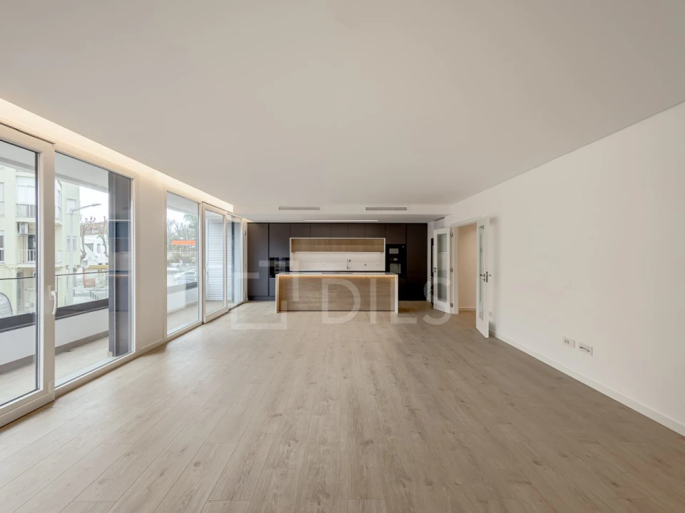 Apartamento T3 para Venda em Carcavelos e Parede Foto 3