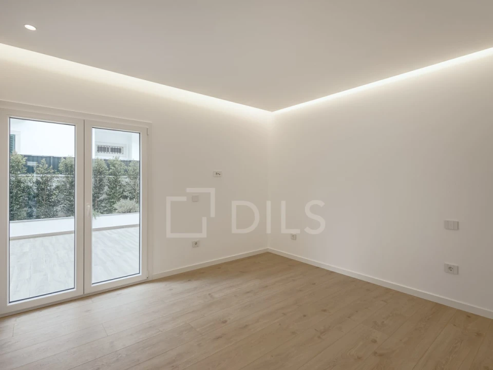 Apartamento T3 para Venda em Carcavelos e Parede Foto 7