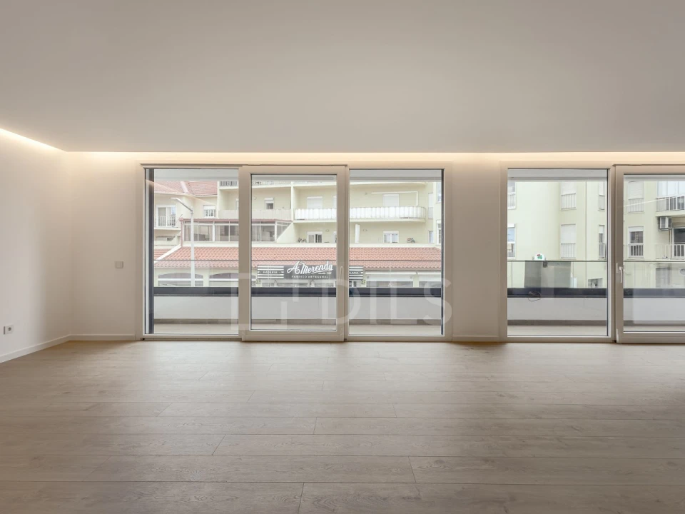 Apartamento T3 para Venda em Carcavelos e Parede Foto 10