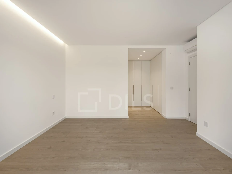 Apartamento T3 para Venda em Carcavelos e Parede Foto 20