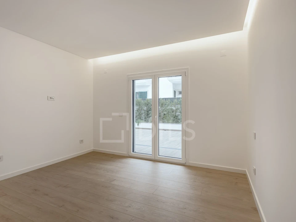 Apartamento T3 para Venda em Carcavelos e Parede Foto 21