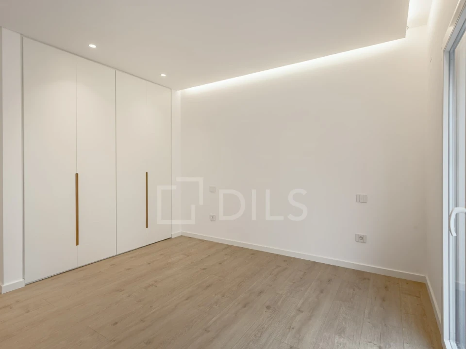 Apartamento T3 para Venda em Carcavelos e Parede Foto 24