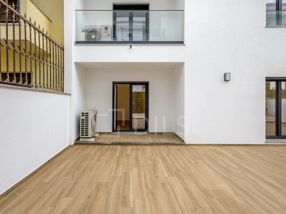 Apartamento T3 para Venda em Carcavelos e Parede Foto 29