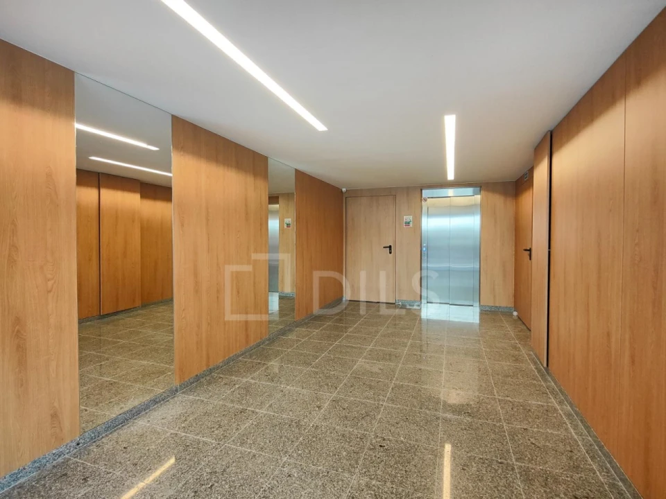 Apartamento T3 para Venda em Carcavelos e Parede Foto 31
