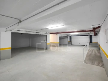 Apartamento T3 para Venda em Carcavelos e Parede