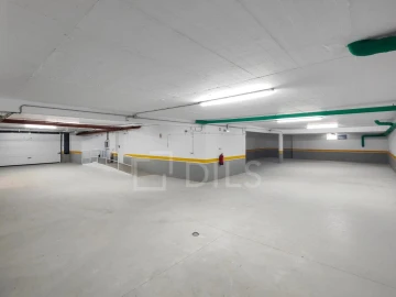Apartamento T3 para Venda em Carcavelos e Parede