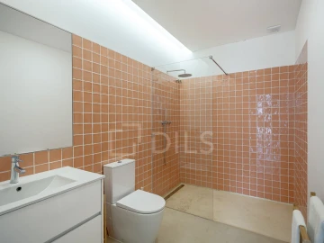 Quinta T9 para Venda em Azeitão (São Lourenço e São Simão)