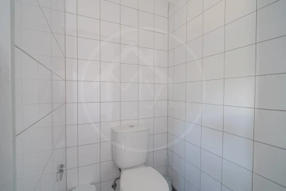 Armazém para Venda em Bragado