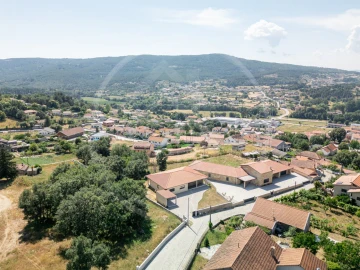 Moradia T3 para Venda em Bornes de Aguiar