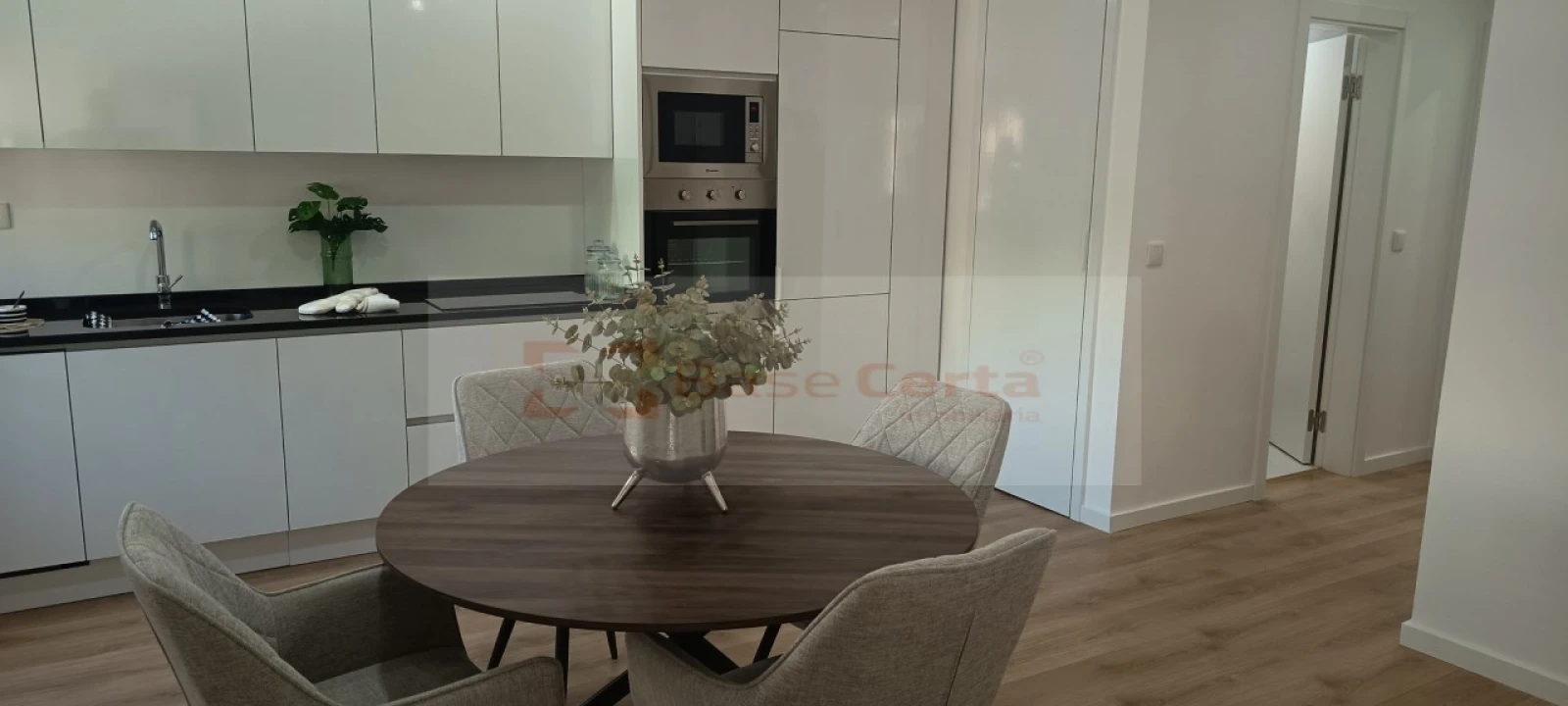 Apartamento T3 para Venda em Benfica Foto 1
