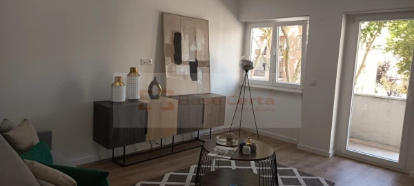 Apartamento T3 para Venda em Benfica