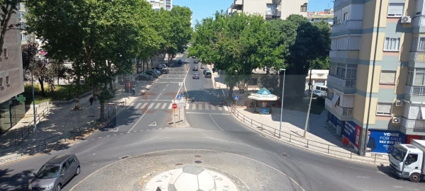 Apartamento T3 para Venda em Benfica