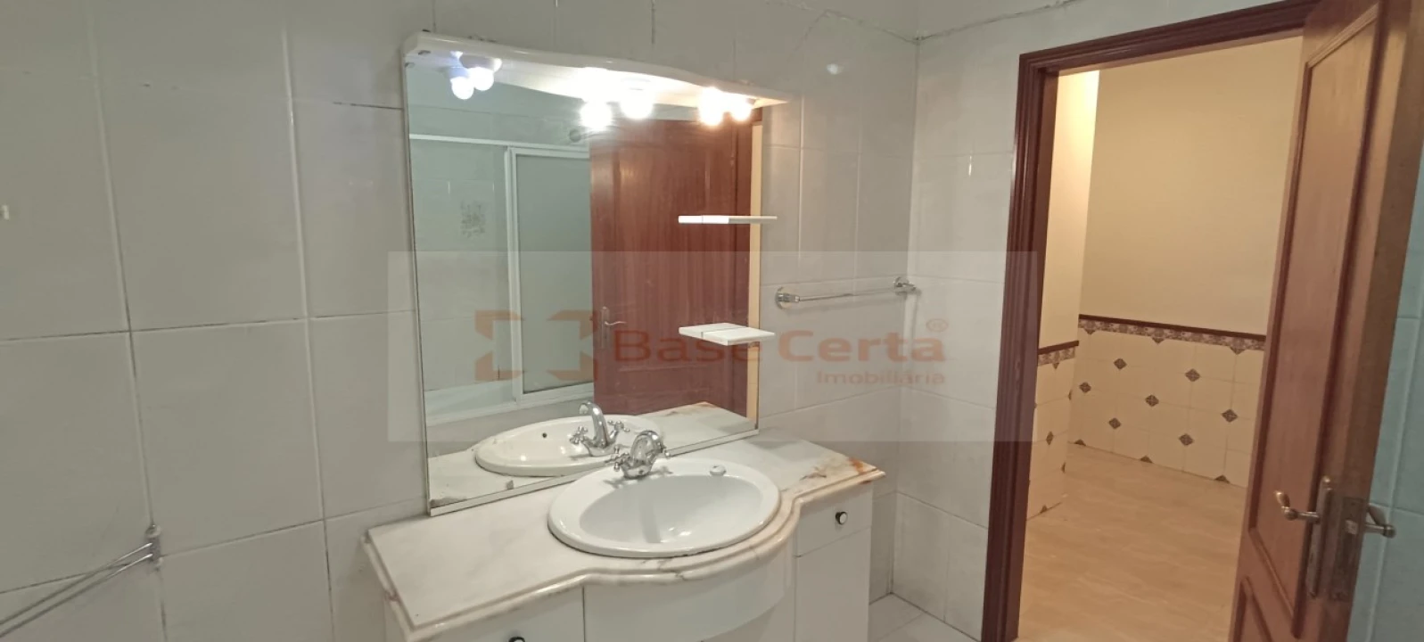 Apartamento T2 para Venda em Algueirão-Mem Martins Foto 4