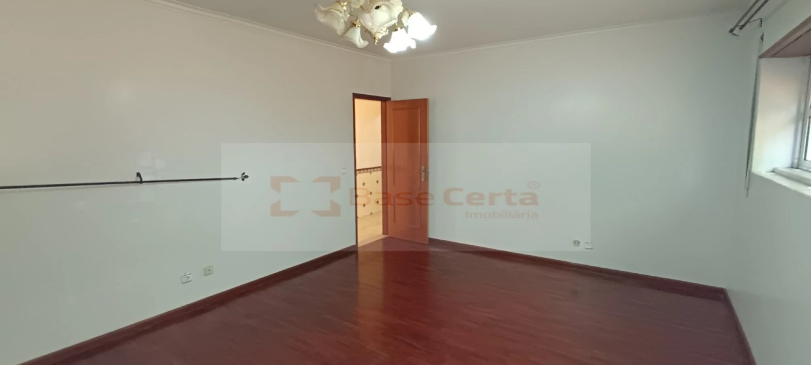 Apartamento T2 para Venda em Algueirão-Mem Martins Foto 5