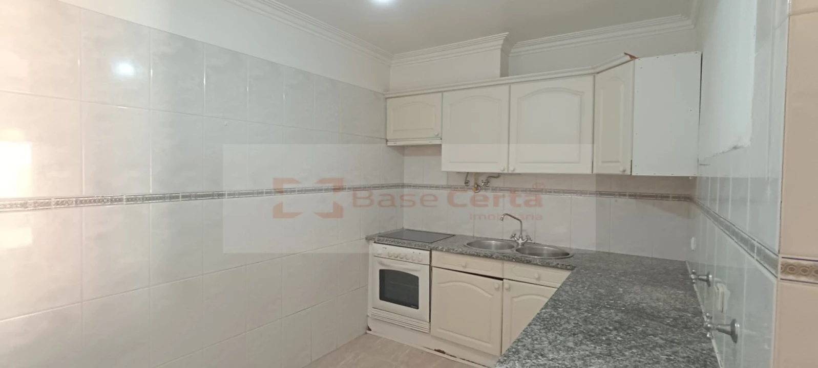 Apartamento T2 para Venda em Algueirão-Mem Martins Foto 8