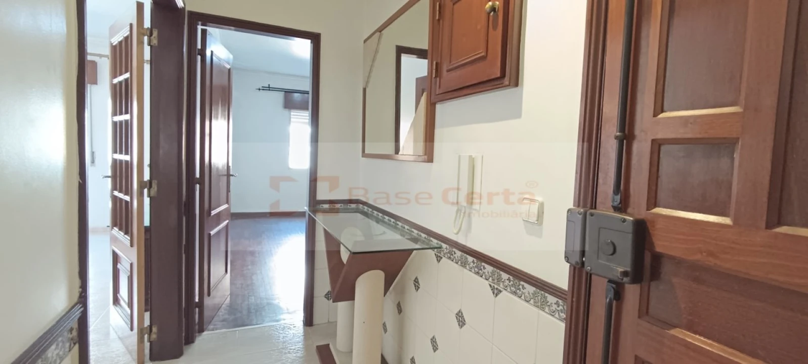 Apartamento T2 para Venda em Algueirão-Mem Martins Foto 14