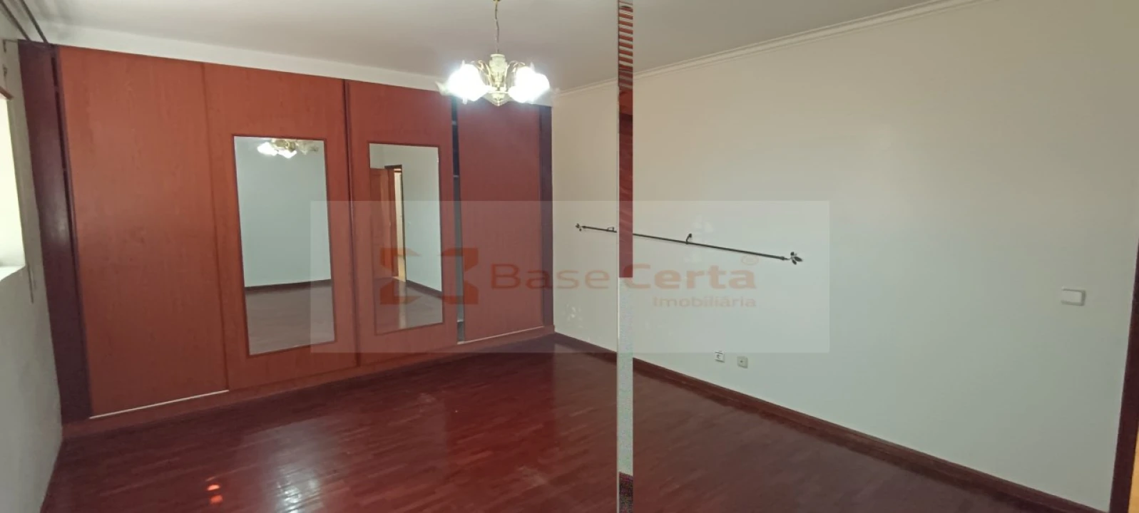 Apartamento T2 para Venda em Algueirão-Mem Martins Foto 17