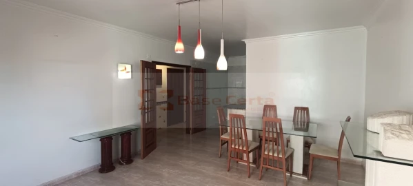 Apartamento T2 para Venda em Algueirão-Mem Martins