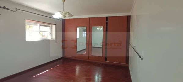 Apartamento T2 para Venda em Algueirão-Mem Martins