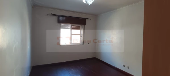 Apartamento T2 para Venda em Algueirão-Mem Martins