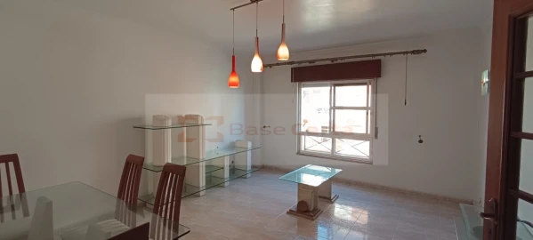 Apartamento T2 para Venda em Algueirão-Mem Martins