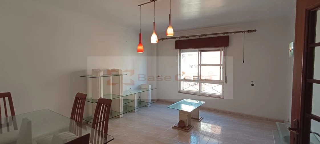 Apartamento T2 para Venda em Algueirão-Mem Martins Foto 19
