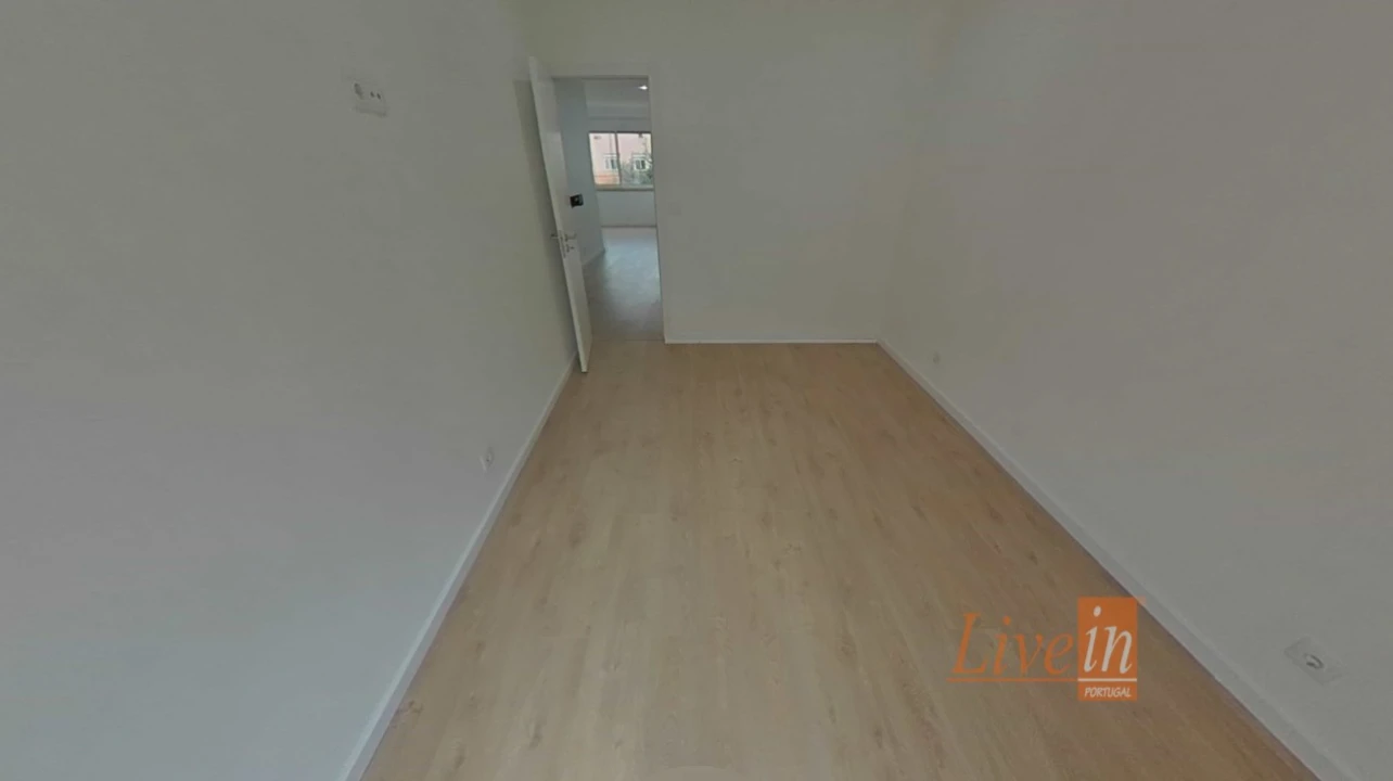 Apartamento T2 para Venda em Venteira Foto 9