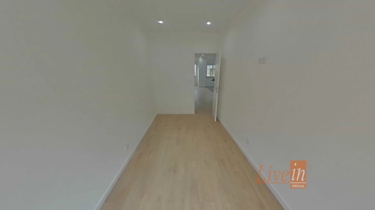 Apartamento T2 para Venda em Venteira Foto 13