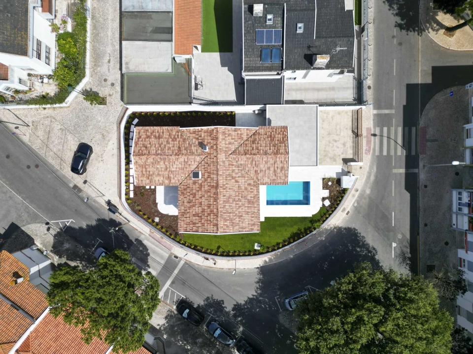 Moradia T4 para Venda em Algés, Linda-A-Velha e Cruz Quebrada-Dafundo Foto 11