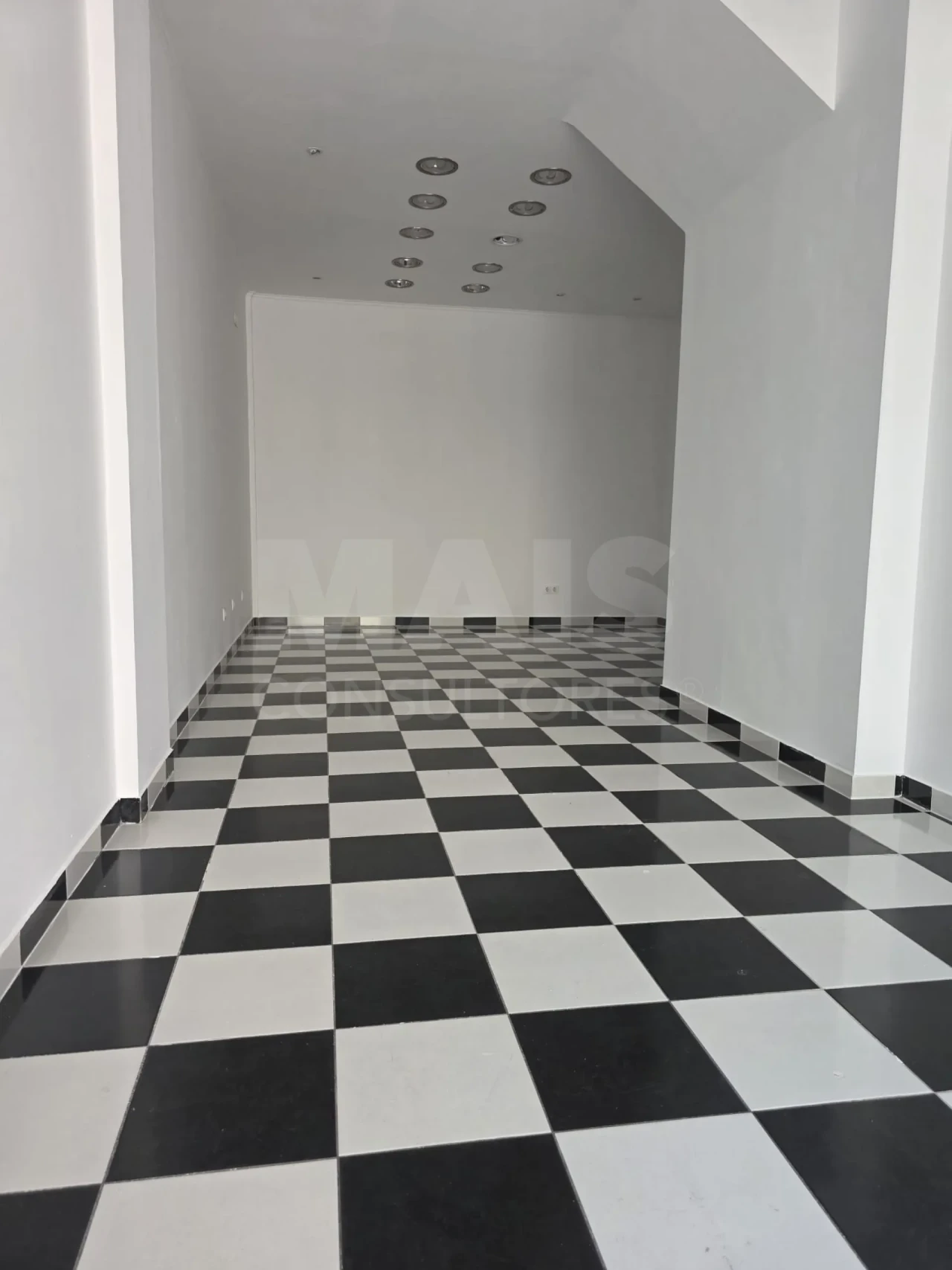 Loja para Arrendamento em Seixal, Arrentela e Aldeia de Paio Pires Foto 5