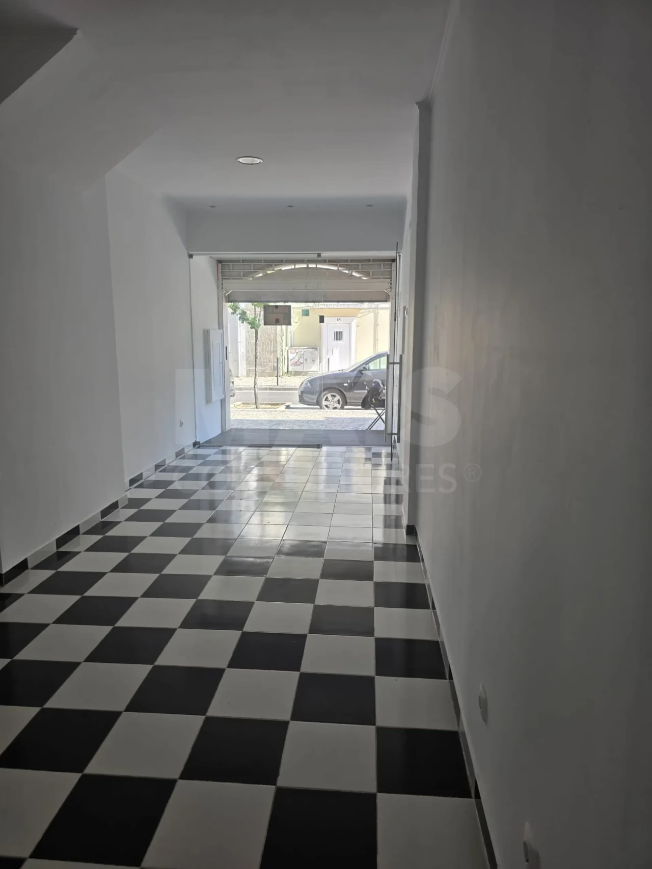 Loja para Arrendamento em Seixal, Arrentela e Aldeia de Paio Pires Foto 10