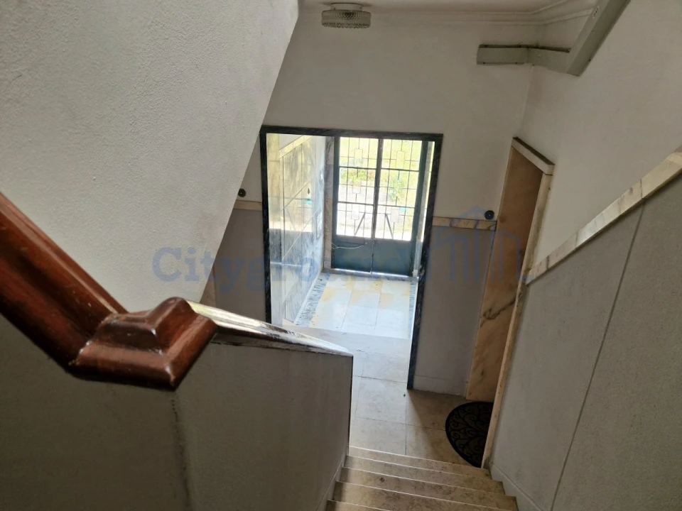 Prédio para Venda em Venteira Foto 3