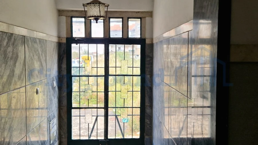 Prédio para Venda em Venteira