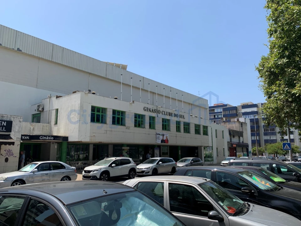 Prédio para Venda em Almada, Cova da Piedade, Pragal e Cacilhas Foto 13