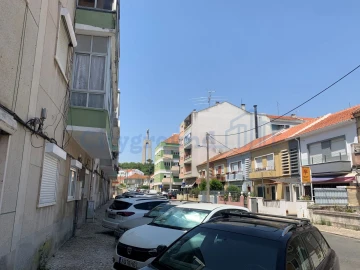 Prédio para Venda em Almada, Cova da Piedade, Pragal e Cacilhas