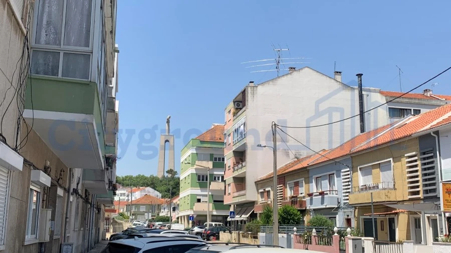 Prédio para Venda em Almada, Cova da Piedade, Pragal e Cacilhas