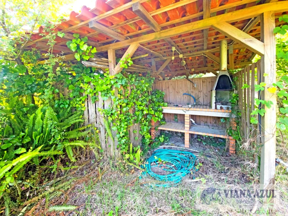 Moradia T4 para Venda em Chafe Foto 27