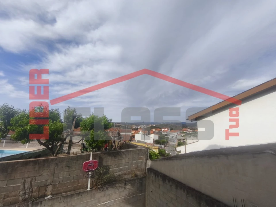 Moradia T4 para Venda em Mirandela Foto 29