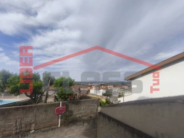 Moradia T4 para Venda em Mirandela