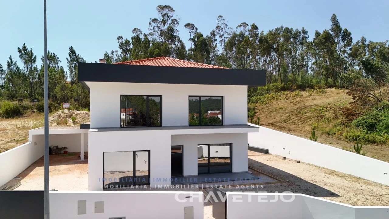 Moradia T4 para Venda em Ansião Foto 2