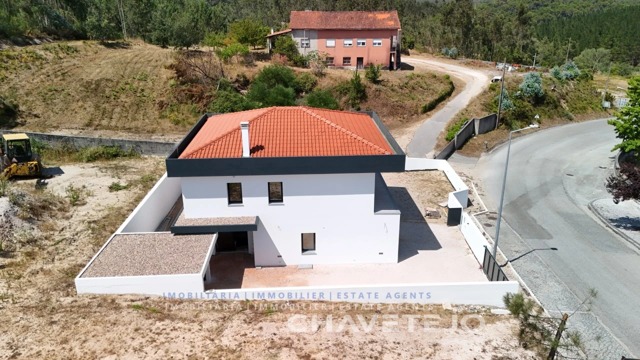 Moradia T4 para Venda em Ansião Foto 6