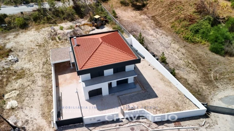 Moradia T4 para Venda em Ansião