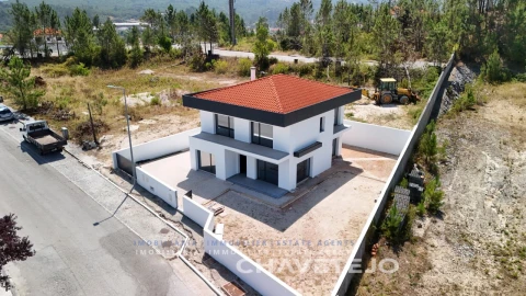 Moradia T4 para Venda em Ansião