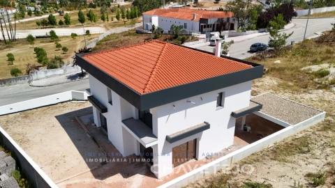 Moradia T4 para Venda em Ansião