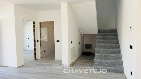 Moradia T4 para Venda em Ansião