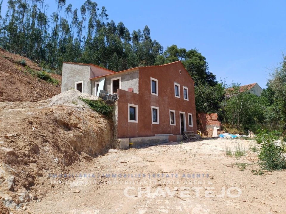 Moradia T3 para Venda em Alvaiázere Foto 3
