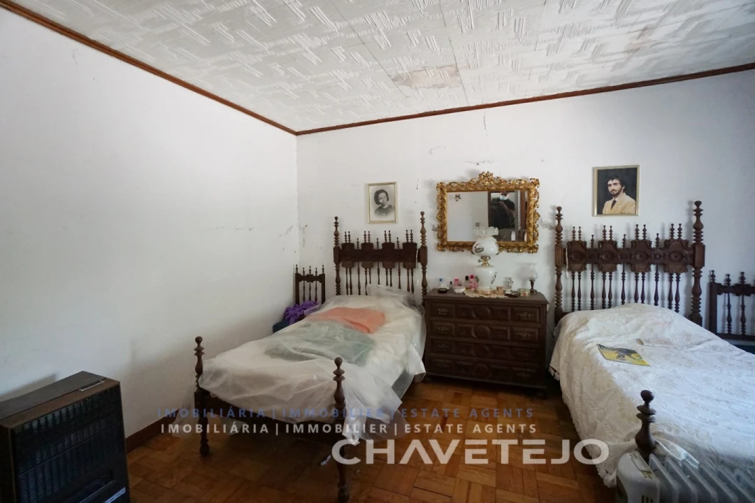 Quinta T2 para Venda em São João Baptista e Santa Maria dos Olivais Foto 8