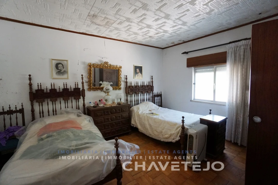 Quinta T2 para Venda em São João Baptista e Santa Maria dos Olivais Foto 10
